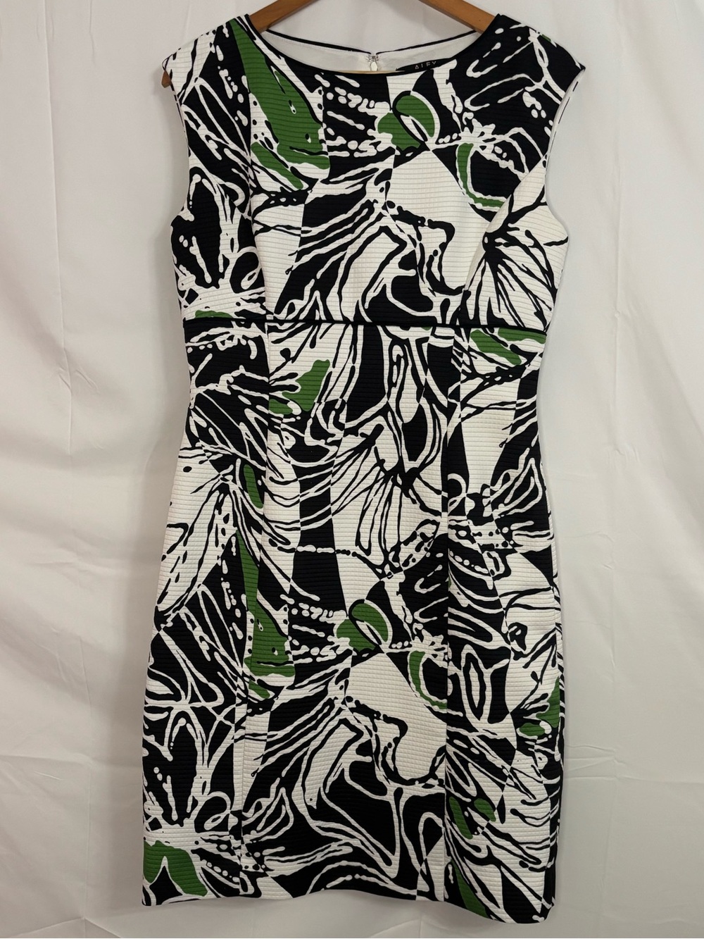 Alex Marie White with Black & Green Abstract Floral Print Sheath Dress in Size 6